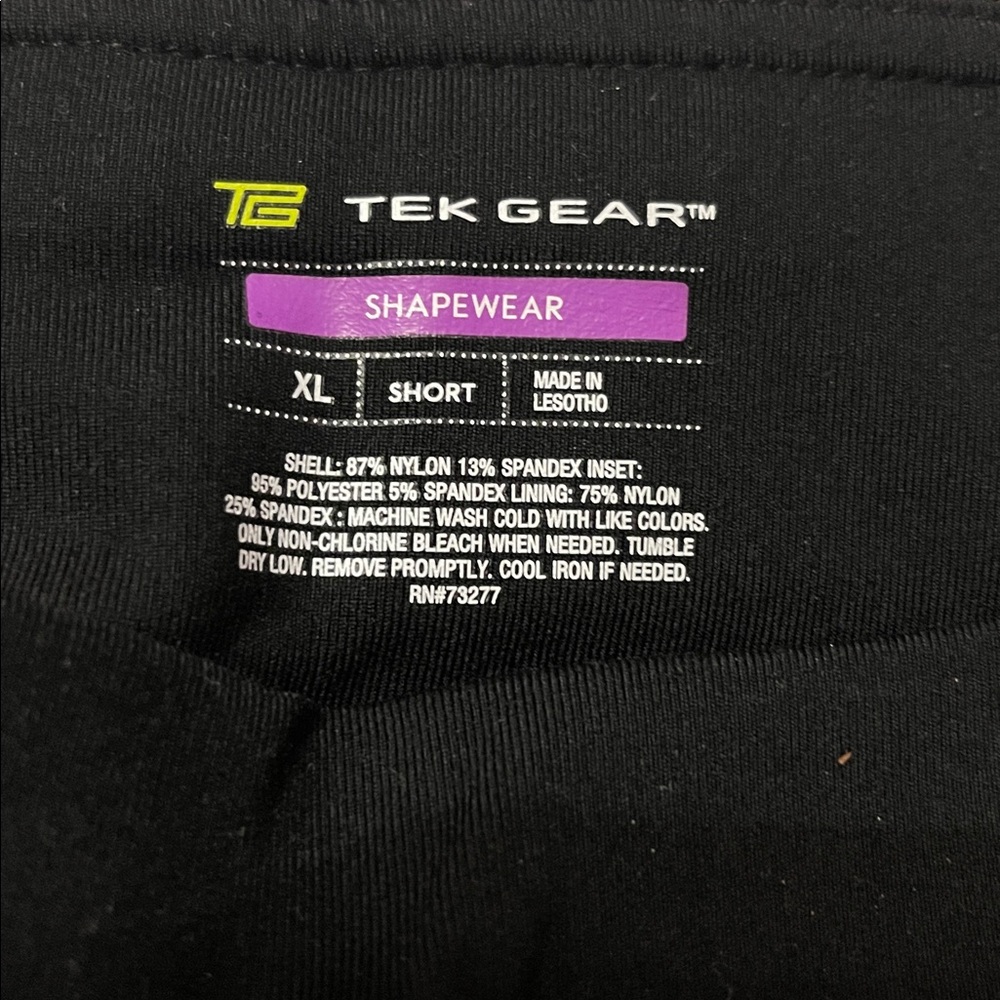 Tek Gear Women's Black Athletic Shorts - Picture 3 of 3